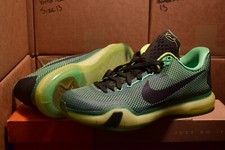 Size 8.5 nike for sale  Ontario