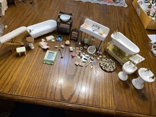 Lote de muebles de baño miniatura para casa de muñecas y accesorios vintage segunda mano  Embacar hacia Mexico