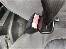 Attache ceinture gauche d'occasion  Claye-Souilly
