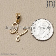 Pendentif charme initial d'occasion  Expédié en France