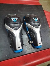 Protezioni ginocchiere motocro usato  Ripi