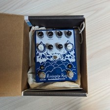Pedal de atraso e ressonância EarthQuaker Devices Avalanche Run V1 comprar usado  Enviando para Brazil