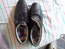 Paire chaussures golf d'occasion  Saint-Gély-du-Fesc