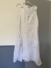Robe blanche neuve d'occasion  Chantonnay