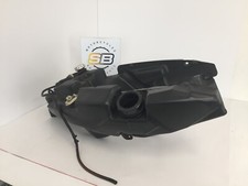 Serbatoio benzina aprilia usato  Rozzano