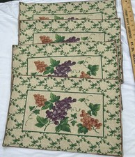 Set tapestry grapes for sale  Hatfield