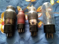 Quattro valvole vintage usato  Spedire a Italy