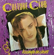 Culture club kissing usato  Firenze