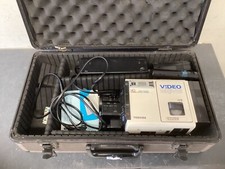 Usado, Câmera de vídeo de filme Toshiba antiga com estojo de transporte. comprar usado  Enviando para Brazil
