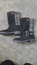 Suede boots grey for sale  KIDWELLY