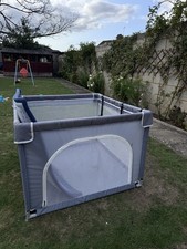 Play pen for sale  LUTON