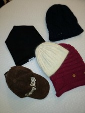 Lotto cappelli donna usato  Ferrara