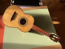 Vihuela mexicaine faite d'occasion  Lyon VII