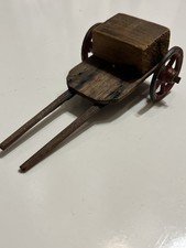 Carrinho de madeira antigo primitivo 5” com rodas de metal comprar usado  Enviando para Brazil