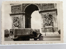 Foto da Segunda Guerra Mundial P&B caminhão do exército no Arco do Triunfo Paris França comprar usado  Enviando para Brazil