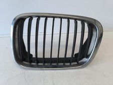Grille calandre gauche d'occasion  Migennes