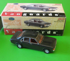 Carro Lledo Vanguards edição limitada na caixa VA05505 Ford Consul em cinza pérola comprar usado  Enviando para Brazil