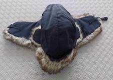 Chapka noire imperméable d'occasion Chapka noire imperméable d'occasion  Saint-Brevin-les-Pins