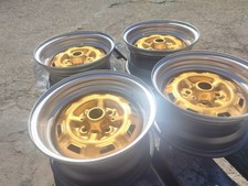 Cerchi 13x6.2 128 usato  Nicosia