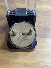Ancien adaptateur secteur d'occasion  Gien