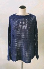 Blauer lochmuster pulli gebraucht kaufen  Berlin