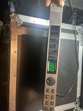 Processador de efeitos multimotor Behringer Virtualizer Pro DSP2024P 24 bits COMO ESTÁ comprar usado Processador de efeitos multimotor Behringer Virtualizer Pro DSP2024P 24 bits COMO ESTÁ comprar usado  Enviando para Brazil