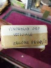 Accessorio per divisa usato  Italia