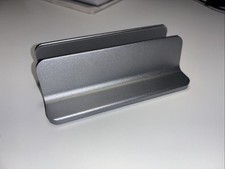 Vertikaler notebook stand gebraucht kaufen  Köln
