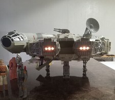 Millennium Falcon 1995 quase perfeito, limpo. Figuras de ação vendidas separadamente.   comprar usado  Enviando para Brazil