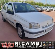 Tutti ricambi renault usato  Comiso