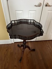 Beautiful round mahogany for sale  Hopewell Junction