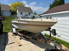 1979 larson boat for sale  Milwaukee