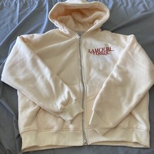 Amoure ferrer full for sale  Layton