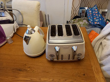 Delonghi kettle toaster for sale  BROMLEY