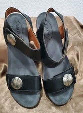 taos sandals 9 for sale  Visalia