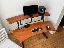 Quiklok 600 desk for sale  LONDON