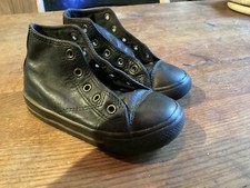 Chaussures enfant converse d'occasion Chaussures enfant converse d'occasion  Coursan