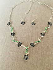 Lovely necklace earring for sale  SWANSEA