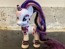 Używany, My Little Pony Rzadkość Goth Ponymania Toys R Us Exclusive G4 MLP 3" 2010 tatuaż na sprzedaż  Wysyłka do Poland