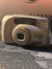 Yashica zoomate 105 usato Yashica zoomate 105 usato  Noci
