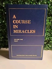 A Course in Miracles: Volume One Text Hardcover comprar usado  Enviando para Brazil