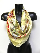 Foulard pierre balmain d'occasion  Le Vésinet