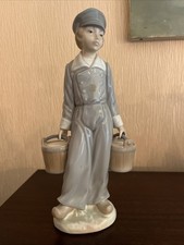 Personnage porcelaine lladro d'occasion  Cerizay