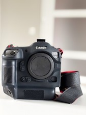 Canon EOS R3 Body + case | shutter only 3000 na sprzedaż  PL