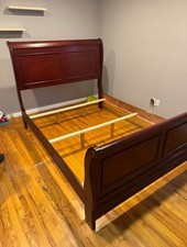 Queen size bed for sale  Bergenfield