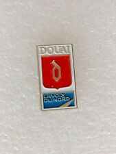 Pin lapel pin d'occasion  Lille-
