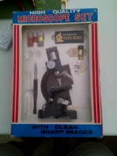 Microscopio kit giocattolo usato  Albenga