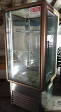 Vetrina pasticcera espositiva usato Vetrina pasticcera espositiva usato  Fermo