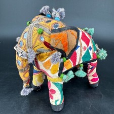 Estatueta de elefante bordada vintage Anglo Raj feita à mão tecido multicolorido comprar usado  Enviando para Brazil