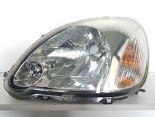 Faro anteriore sinistro usato  Italia